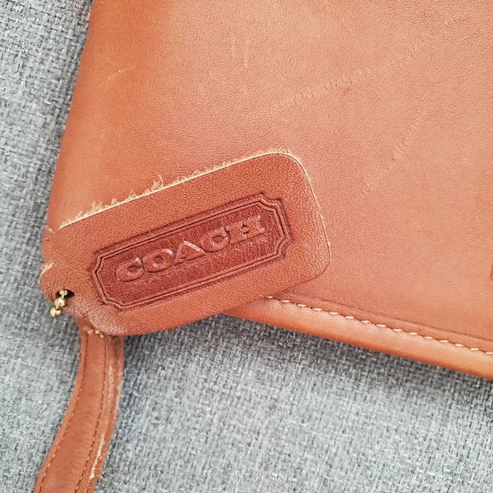 COACH VINTAGE BRITISH TAN LEATHER ACCESSORY'S/TIE TRAVEL CASE - Picture 7 of 16